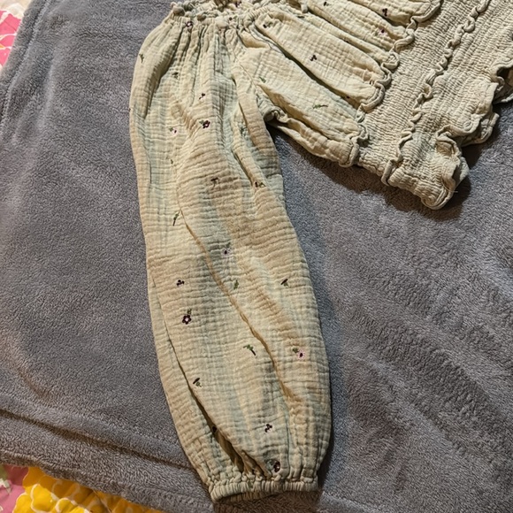 Zara cropped top for youth - Picture 3 of 5